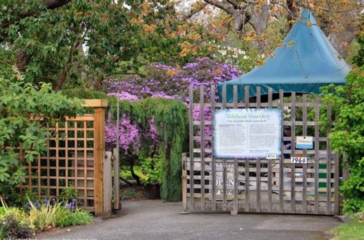 Abkhazi Garden, Canada